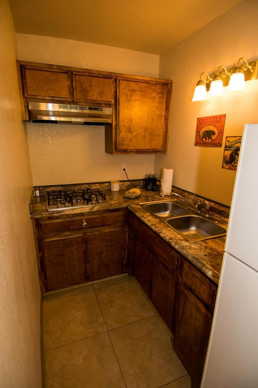 Hillcrest Suites & Cabins Big Bear Lake Exterior foto